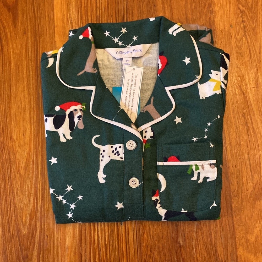 🎄NWT The Company Store Christmas Flannel Toddlers Nightgown🎄